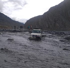 पग्लँदै हिमाली बस्ती