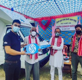 सिजन युवा क्लब तनहुँलाई सुविधा सम्पन्न एमबुलेन्स हस्तान्तरण