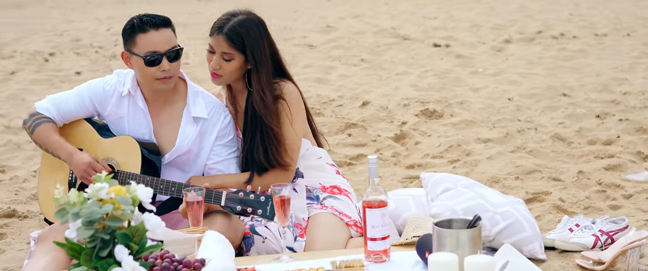 पारुको ‘यो माया होइन र’मा  विपना र मण्डलको रोमान्स  (भिडियो)