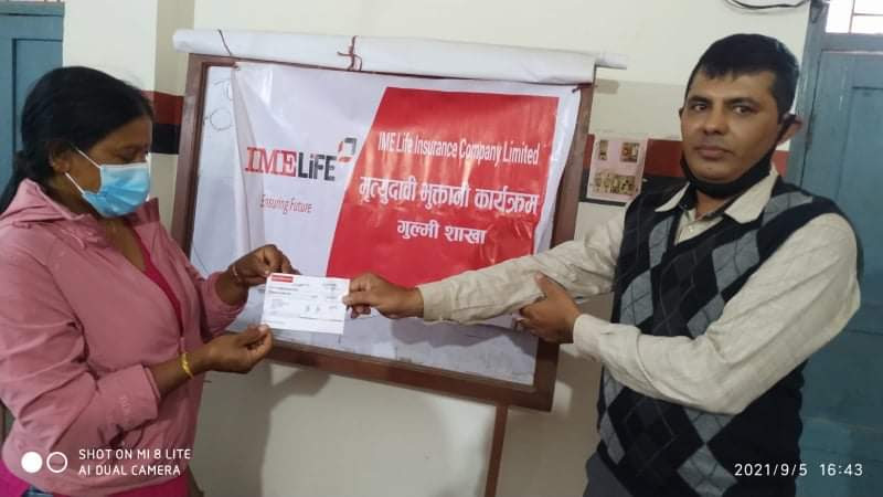 आइएमई लाइफ गुल्मी शाखाद्वारा मृत्यु दावी रकम भुक्तानी