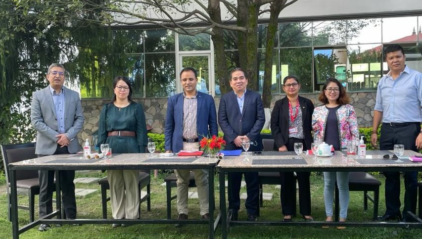 प्रभु बैंक र ग्लोबल एकेडेमी अफ टुरिजम एण्ड हस्पिटालिटी एजुकेशनबीच शैक्षिक कर्जा सम्बन्धी सम्झौता