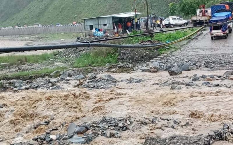 मेलम्ची इन्द्रावती सडक पुनः अवरुद्ध