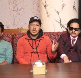 पोखराबाट सार्वजनिक गरियो केकी र दीपेन्दको ‘सुनको महल’