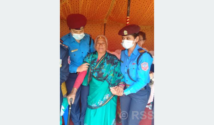 “अनि पुलिसमा जागिर नखाएर भो ?”