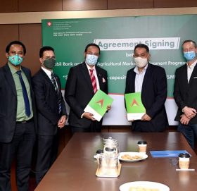 नबिल बैंक र सहजबीच प्रदेश १ का कृषि उद्यमलाई प्रवर्द्धन गर्न सम्झौता