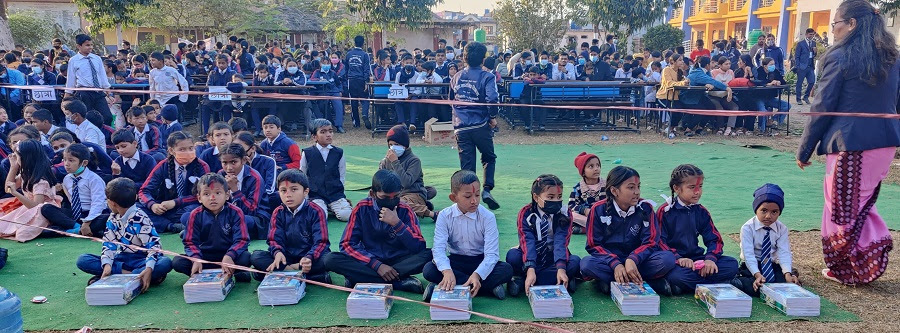 हिमालयन बैंकद्धारा २४ विद्यार्थीहरुलाई छात्रवृत्ति प्रदान