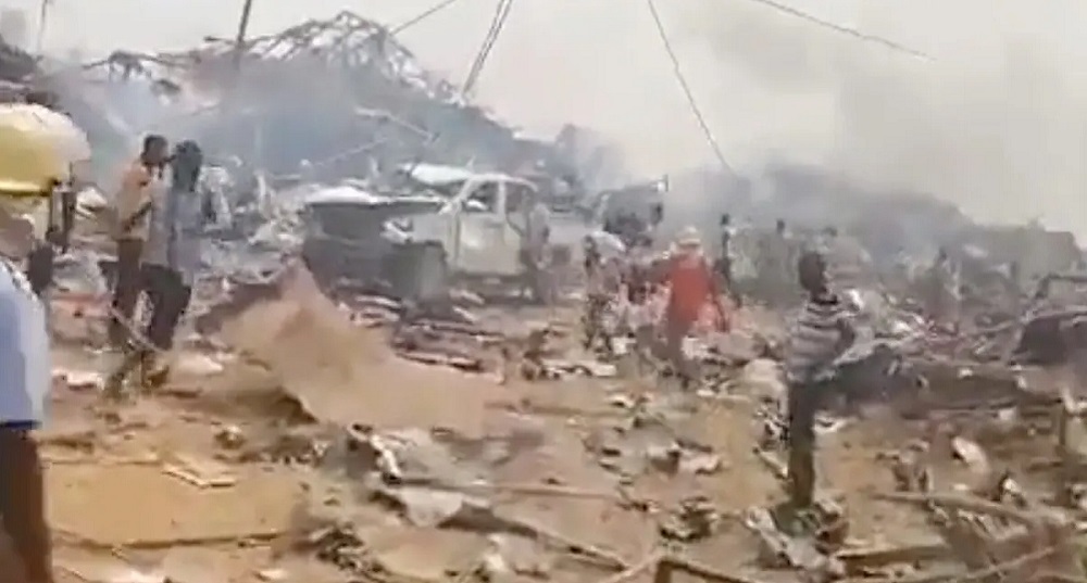 घानामा ठूलो विष्फोट, सयौं भवन ध्वस्त