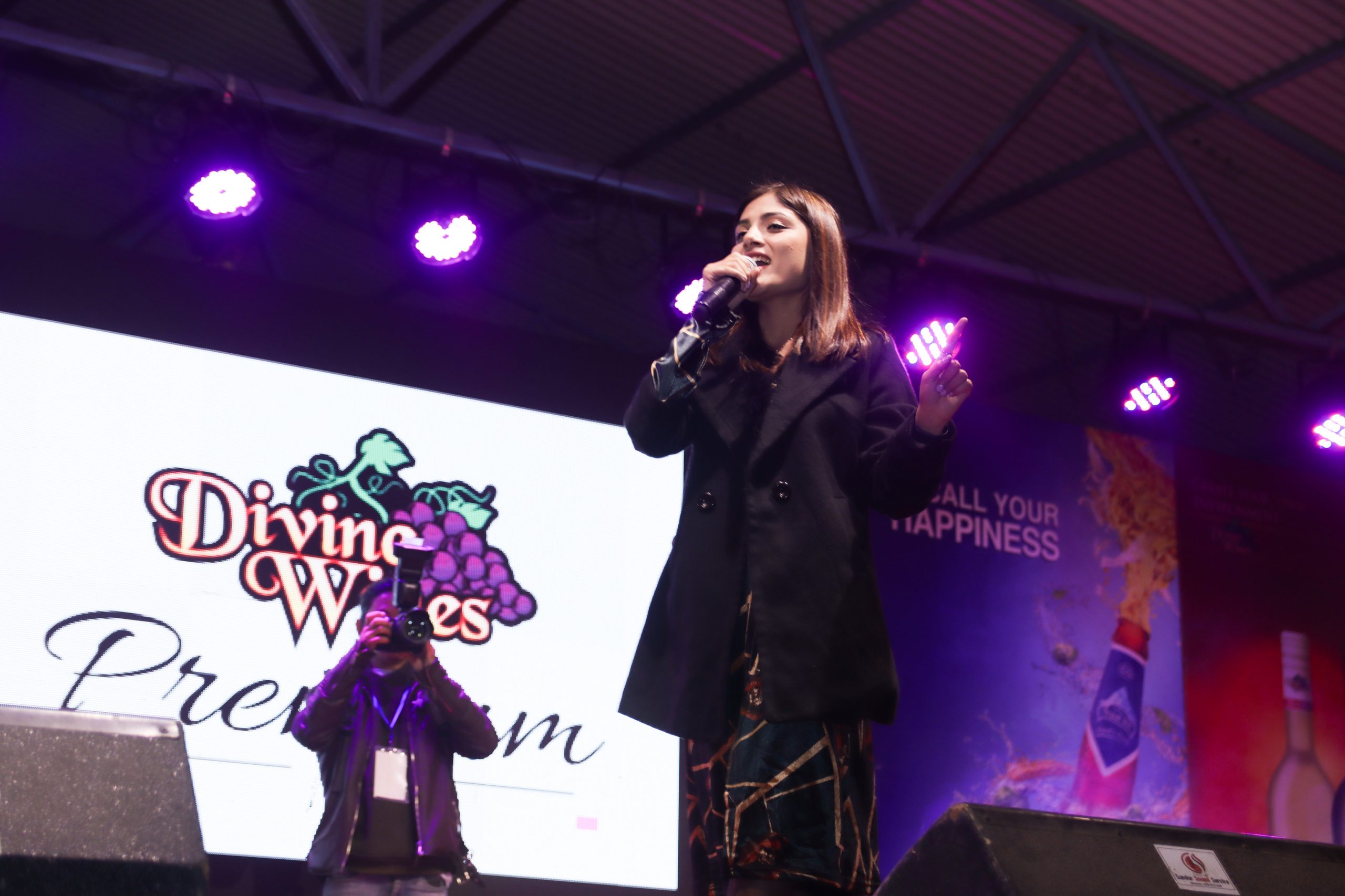 रचना, अस्मिता र एकदेवको धमाकाले तातियो धरान