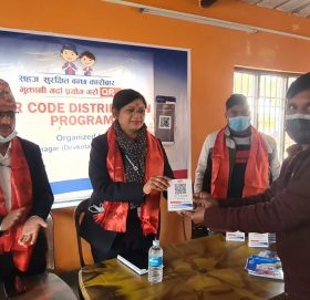 विराटनगर एयरपोर्टका ट्याक्सीमा मेगा बैंकको क्यूआर कोडबाट भुक्तानी सुविधा