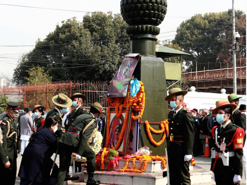 राष्ट्रपतिद्वारा राष्ट्रनिर्माता पृथ्वीनारायण शाहका सालिकमा पुष्पहार