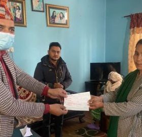 ज्योति लाइफद्धारा २४ लाख २ हजार रुपैयाँ मृत्यु दाबी भुक्तानी