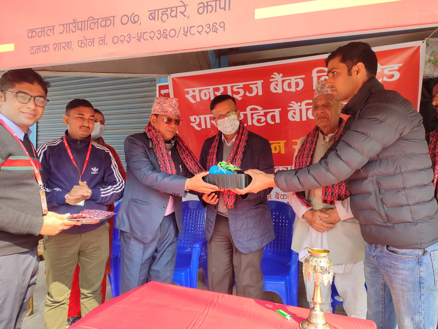 सनराइज बैंकको ८६ औं शाखारहित बैंकिङ्ग सेवा झापामा