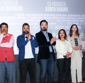 अनौठो माया लिएर आए बिक्रम र दीपीका