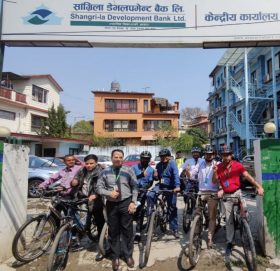 सांग्रिला डेभलपमेन्ट बैंकका कर्मचारीबाट साइकल प्रयोगमा जोड