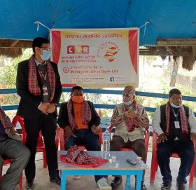 महालक्ष्मी विकास बैंकद्घारा विद्युतिय आर. ओ प्लान्ट हस्तान्तरण