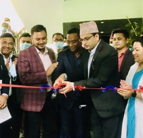 माछापुच्छ्रे बैंकद्धारा सहिद गंगालाल राष्ट्रिय हृदय केन्द्रमा सिसियु वार्ड हस्तान्तरण