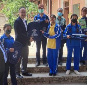 एभरेष्ट बैंकद्वारा कर्णाली प्रदेशको प्रादेशिक अस्पताल र कोपिला भ्याली स्कूललाई सहयोग