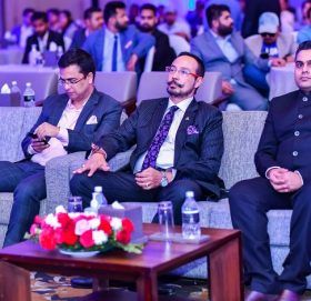 अस्ट्रेलियामा अध्ययनका लागि जान लागेका विद्यार्थीलाई अनिल शाहले लिए यस्तो शिक्षा