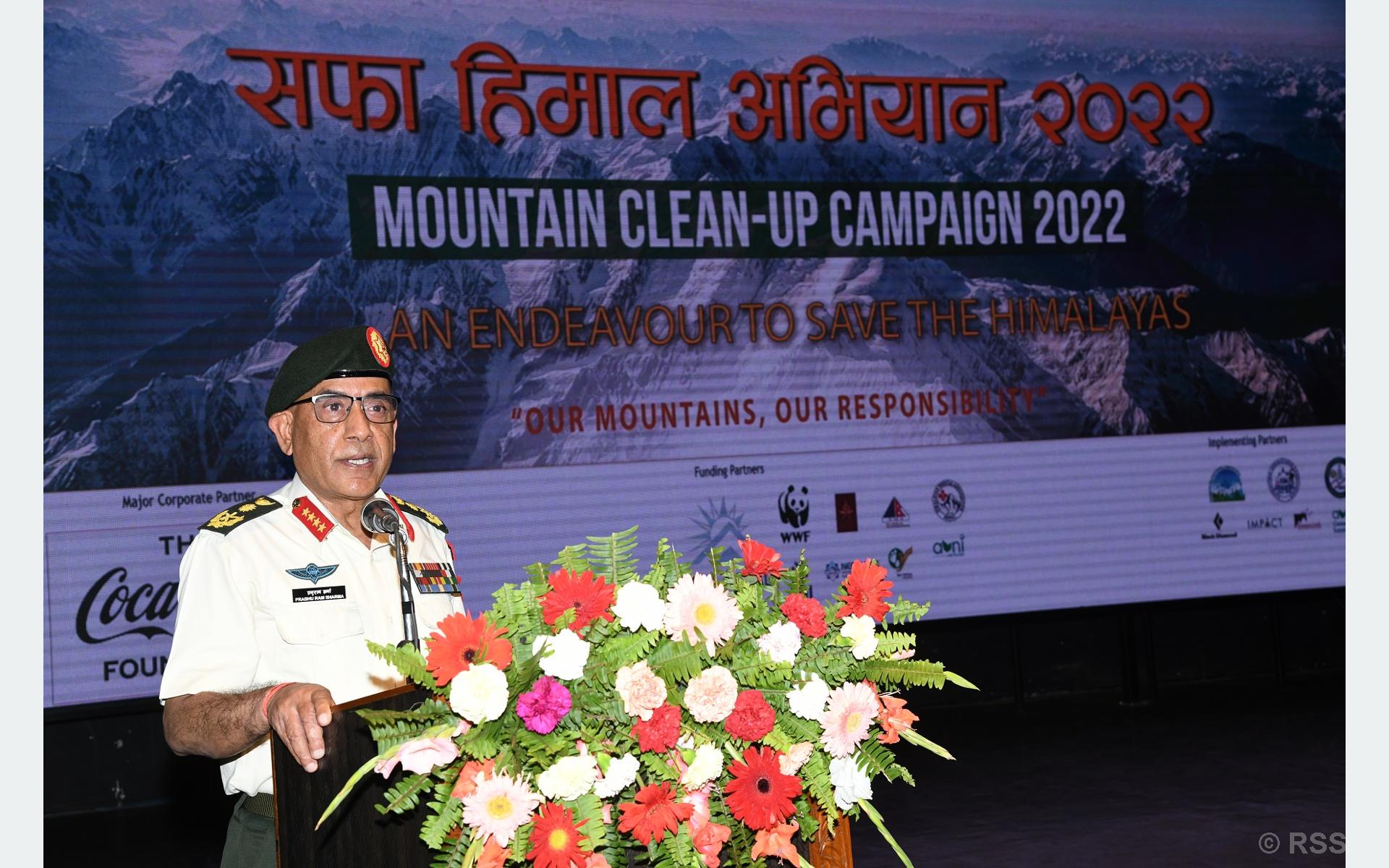 सफा हिमाल अभियान : चारवटा हिमाल क्षेत्रबाट निकालियो झन्डै ३४ टन फोहर