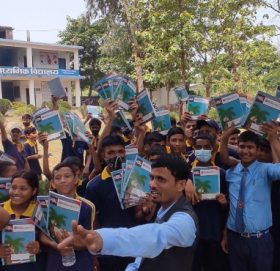 कैलालीको लम्कीचुहामा हिमालयन बैंकको वित्तीय साक्षरता कार्यक्रम