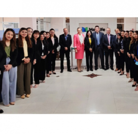 मेटलाइफका वरिष्ठ अधिकारीले गरे नेपाल भ्रमण