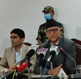 डिजेलमा २८ रुपैयाँ र पेट्रोलमा २० रुपैयाँ कर कटौती गरे संगै डिजेल प्रतिलिटर १६४ र पेट्रोल १७९ रुपैयाँ पर्ने