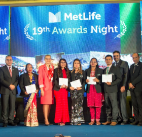 मेटलाइफ नेपालद्वारा उत्कृष्ट प्रतिनिधिहरु सम्मानित
