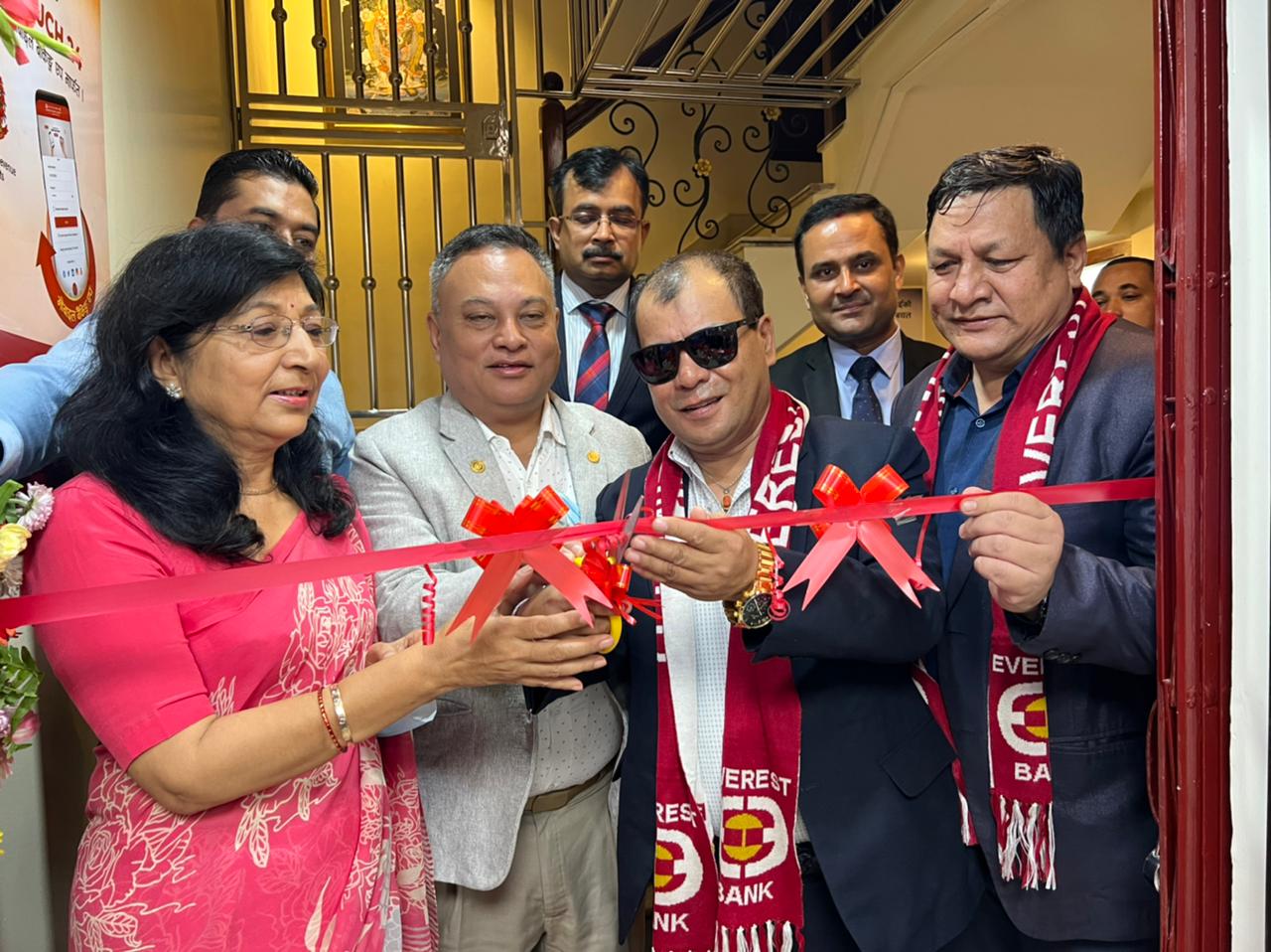 एभरेष्ट बैंकद्वारा मंगलबजार ललितपुरमा नयाँ एक्सटेन्सन काउन्टर उद्घाटन