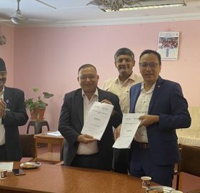 हिमालयन बैंकको नगद संकलन काउन्टर कान्ति बाल अस्पतालमा