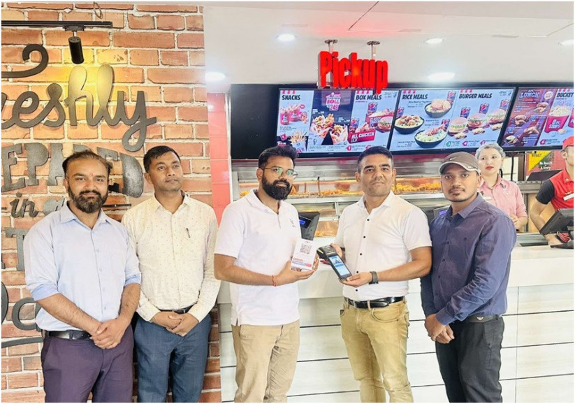 माछापुच्छ्रे बैंक र केएफसी आउटलेटबीच व्यावसायिक सहकार्यको सम्झौता