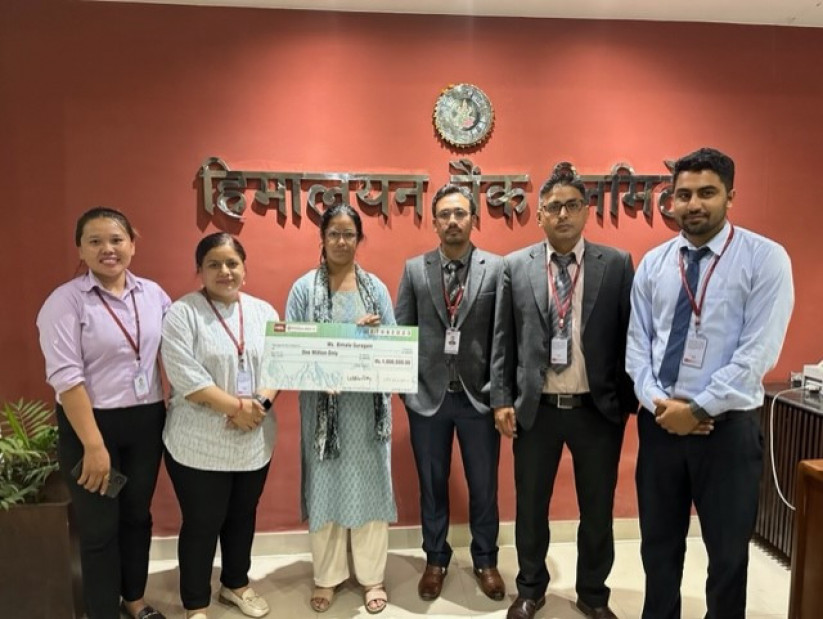 हिमालयन बैंकद्वारा रु. १० लाख मृत्यु दाबी भुक्तानी