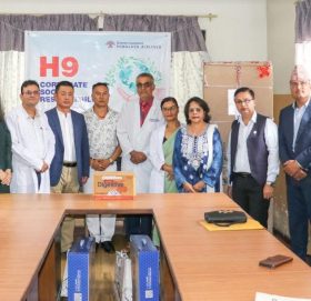 हिमालय एयरलाइन्सले अर्थोपेडिक हस्पिटललाई दियो एयर कन्डिसनर