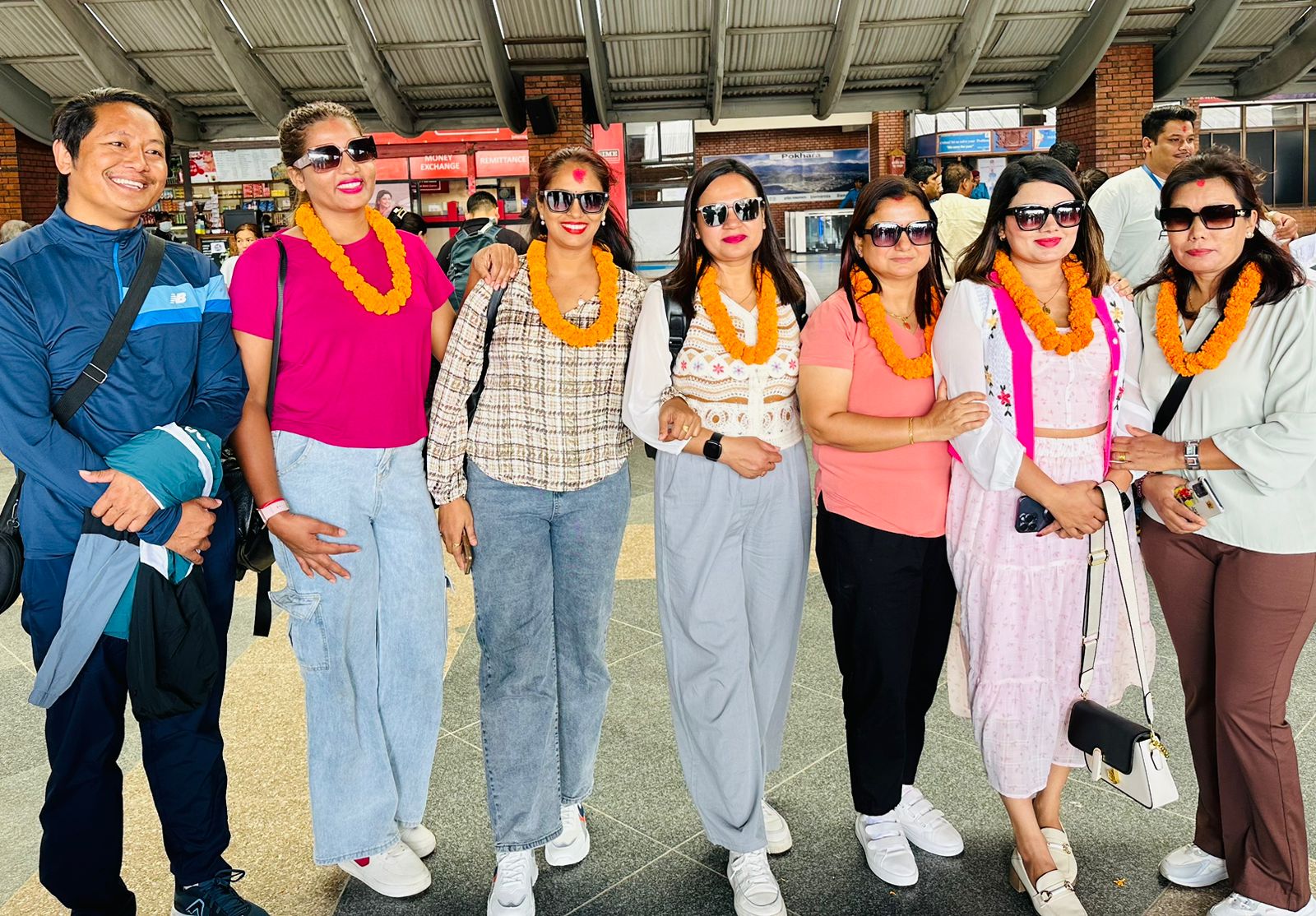 सानिमा रिलायन्सका उत्कृष्ठ ६ जना एजेन्सी म्यानेजर सिंगापुर प्रस्थान