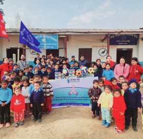 कामना सेवा विकास बैंकद्वारा विद्यालयलाई शैक्षिक तथा खेलकुद सामाग्री हस्तान्तरण