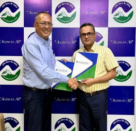 गरिमा विकास बैंक लिमिटेड र टोयोटा गाडीको आधिकारिक वितरक युनाइटेड ट्रेडर्स सिन्डिकेट बीच सम्झौता