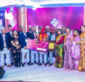 नेपाल लाइफ इन्स्योरेन्स कंचनपुर उप–शाखाका मोकेन्द्र यादव समृद्धि पदकबाट सम्मानित