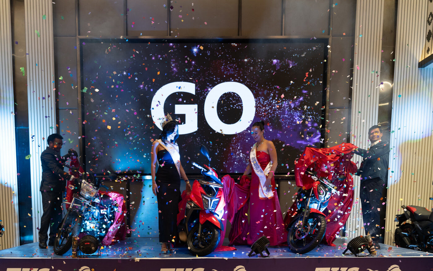 टीभीएसले ल्यायो एफआई इन्जिनयुक्त बाइक र स्कुटर, मूल्य २ लाख ९२ हजार ९०० सम्म