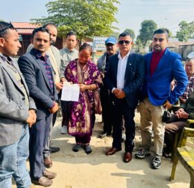 हिमालयन लाइफको नारायणगढ शाखाद्वारा १७ लाख रुपैयाँ बीमा दाबी भुक्तानी