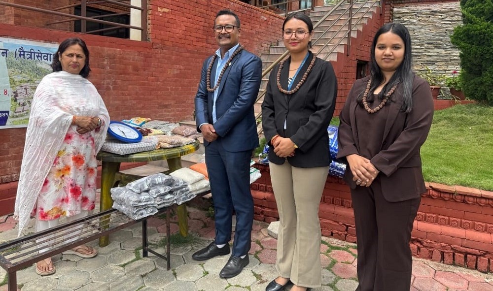 सानिमा रिलायन्स लाइफ इन्स्योरेन्सले गर्‍यो मैत्री सेवा आश्रममा खाद्यान्न वितरण