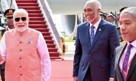 भारतीय प्रधानमन्त्री मोदी माल्दिभ्समा, राष्ट्रपति मुइज्जु र अन्य वरिष्ठ नेताहरूद्वारा स्वागत