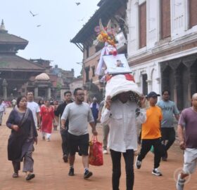 मौलिक शैलीमा ‘साँःपारु’ मनाउँदै भक्तपुरका नेवार समुदाय