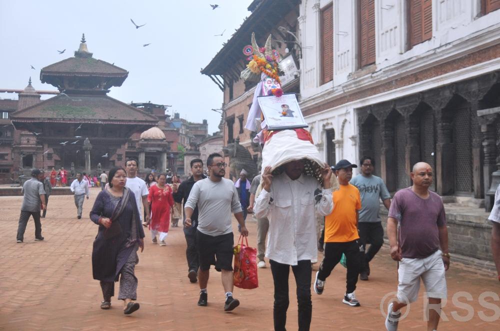 मौलिक शैलीमा ‘साँःपारु’ मनाउँदै भक्तपुरका नेवार समुदाय