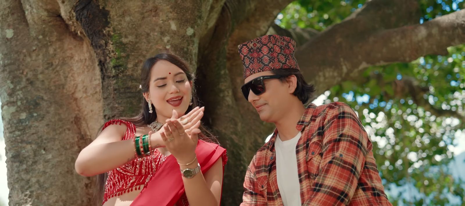 राज सापकोटाको स्वरमा सजिएको ‘हरियो चुरा’ तिज गीत सार्वजनिक