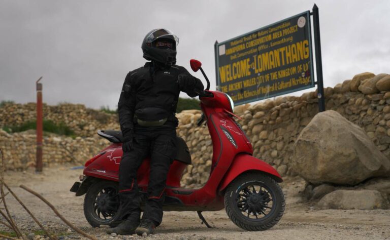 नेपालको कोरला सीमासम्म पुग्ने पहिलो ईभी स्कुटर बन्यो बजाज चेतक