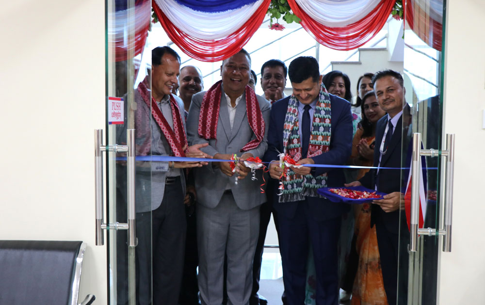 मुक्तिनाथ विकास बैंकको धुम्बाराही शाखा कार्यालय उद्घाटन