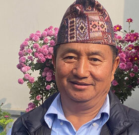 मुख्यमन्त्री लामाद्वारा पदबाट राजीनामा