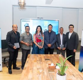 सामसङ नेपालले गर्‍यो शार्क ट्याङ्क नेपालका शार्कहरूलाई ग्यालेक्सी जेड फोल्ड ७ प्रस्तुत