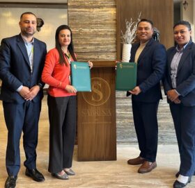 कामना सेवा विकास बैक र होटल सब्रिनाबीच सम्झौता