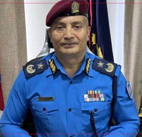 प्रहरीकाे ३३ औँ आईजीपीमा दानबहादुर कार्की नियुक्त