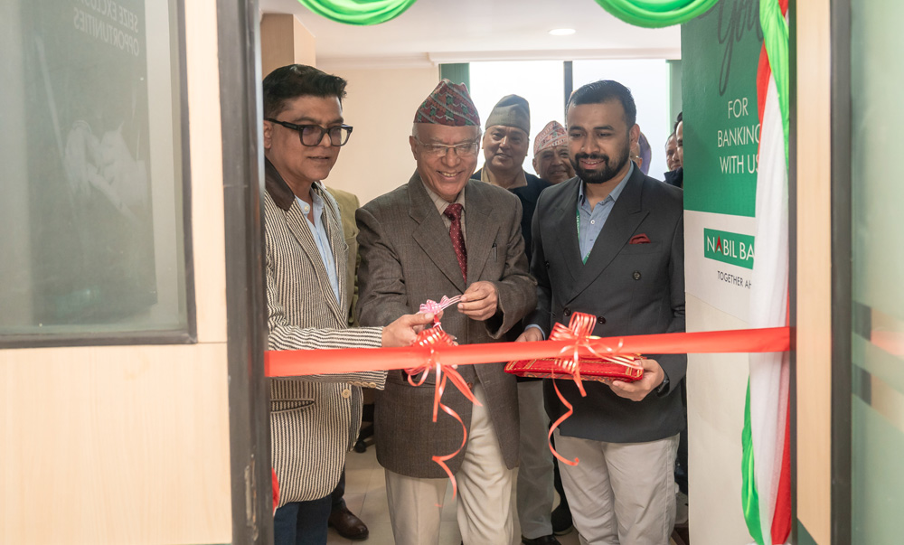 नबिल बैंकको छैटौं प्रायोरिटी बैंकिङ लाउञ्ज पोखरा शाखामा